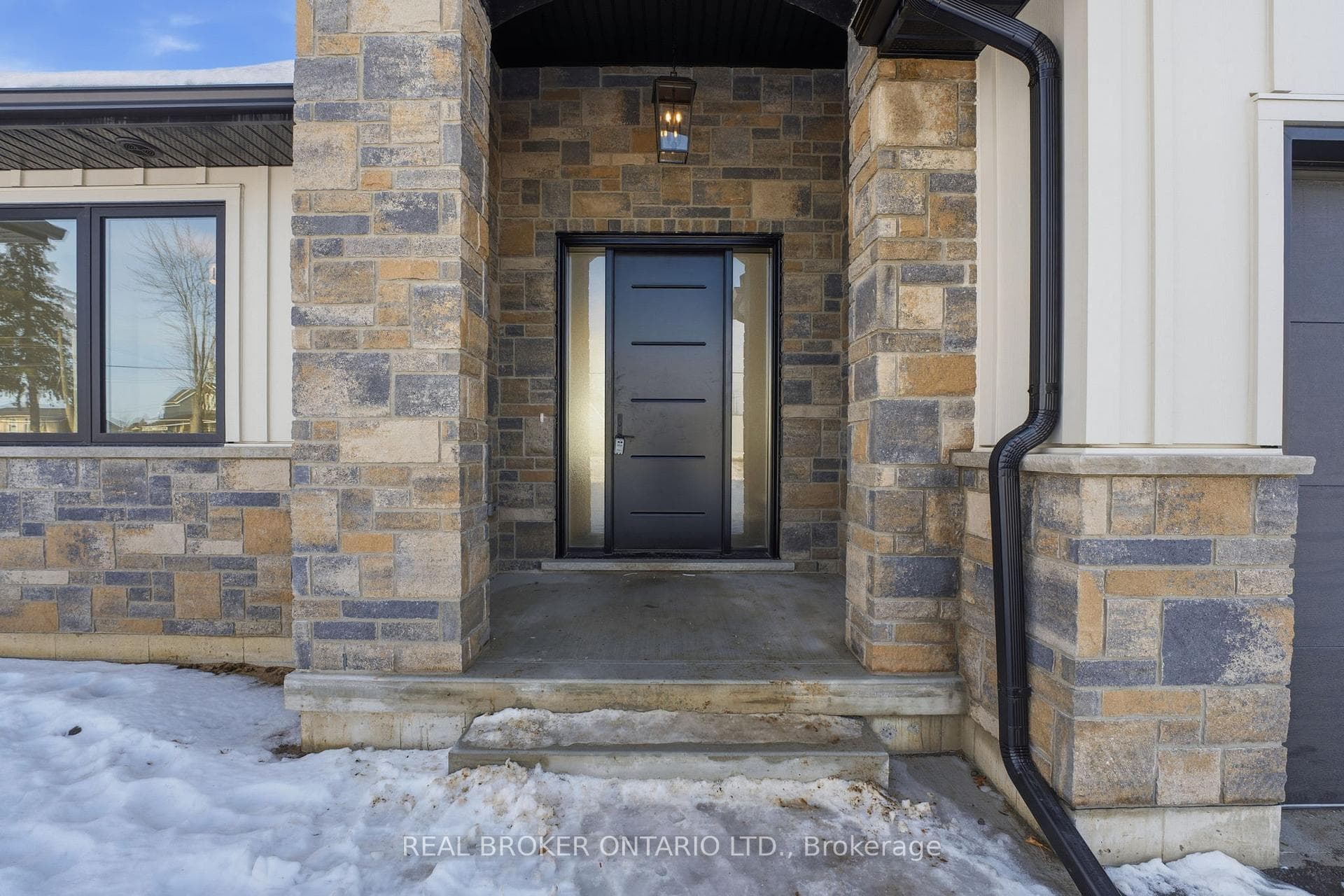130 La Salette Road photo 2