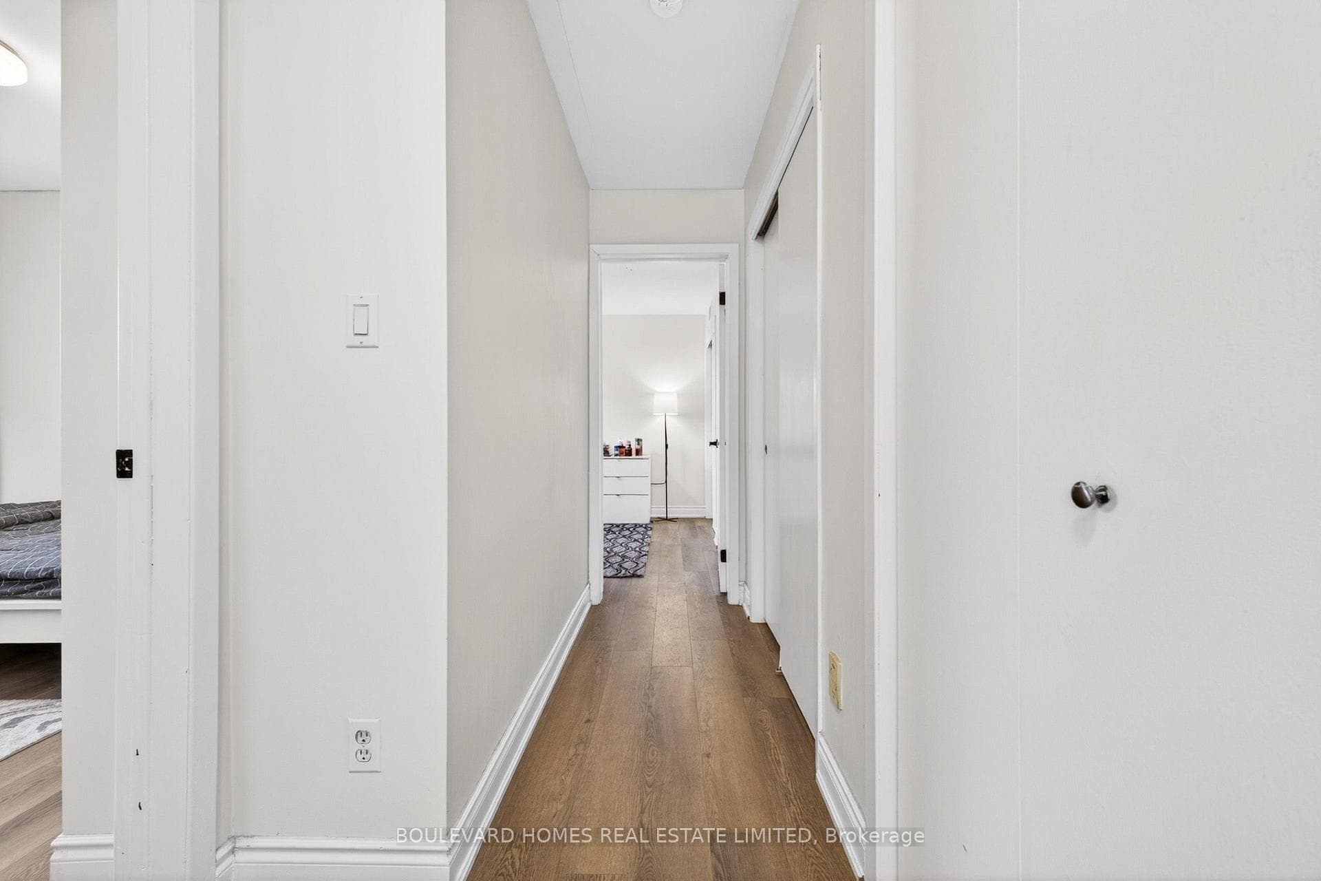 66 Watt Avenue photo 26