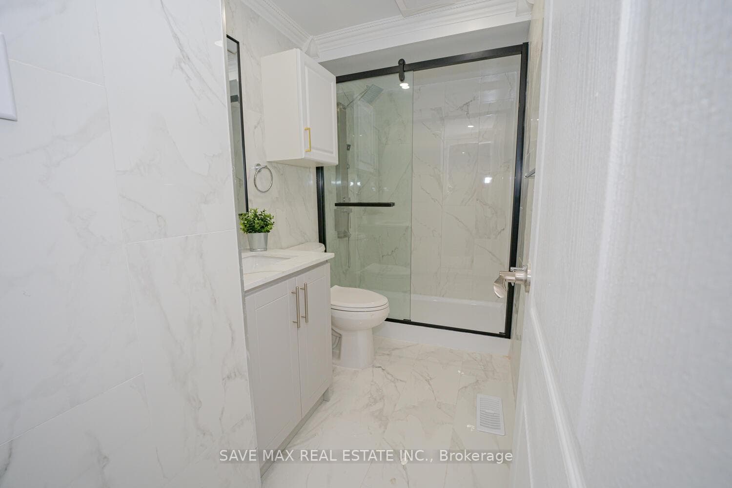 82 Chatfield Drive photo 18