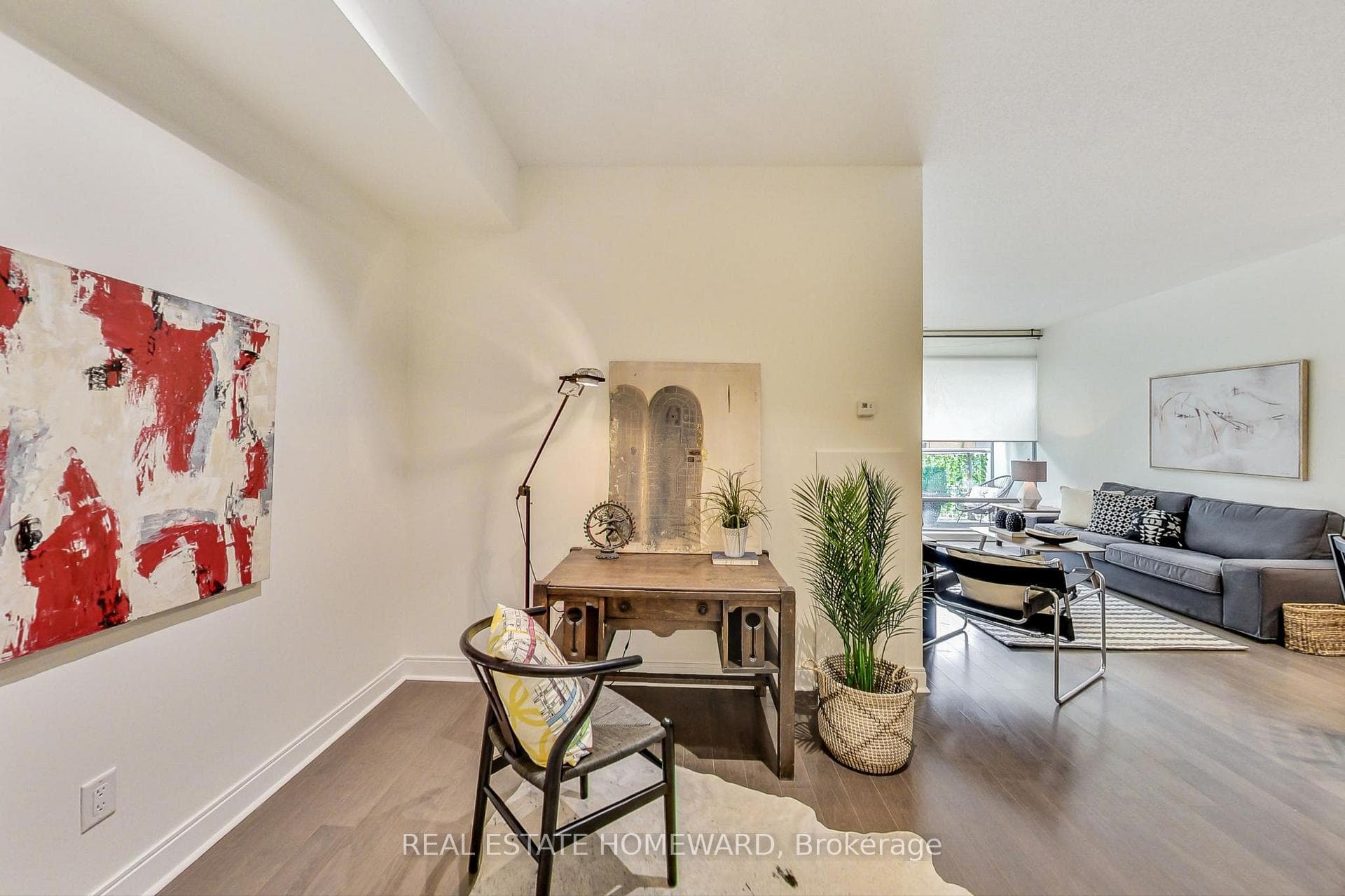 21 Scollard Street Unit 103 photo 11