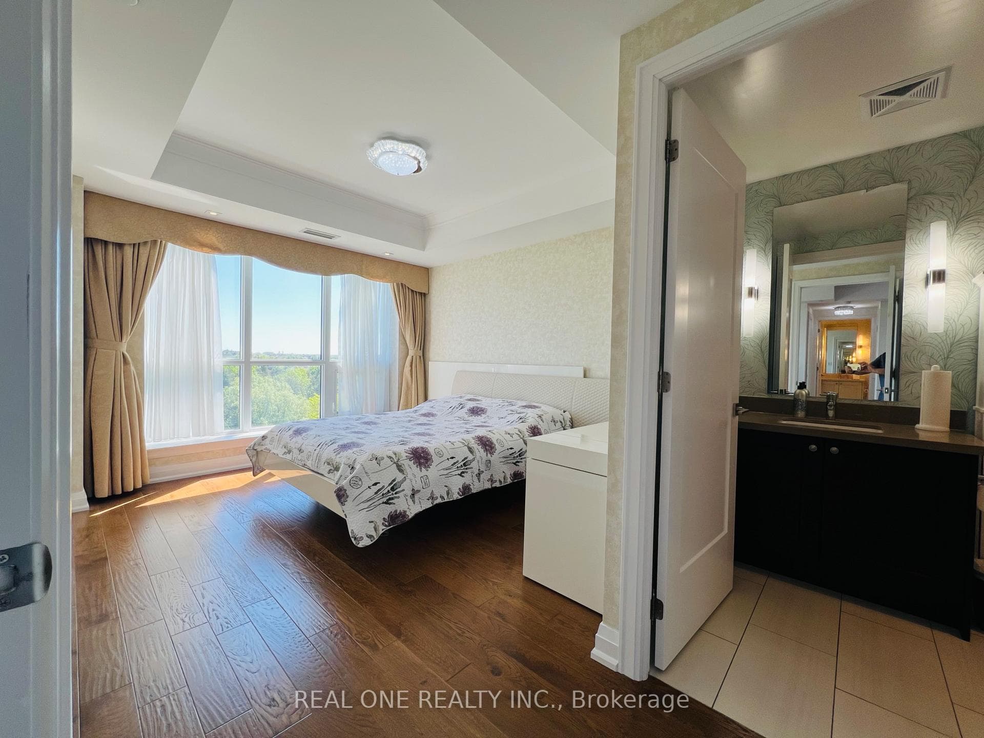 15 Stollery Pond Crescent Unit 612 photo 14