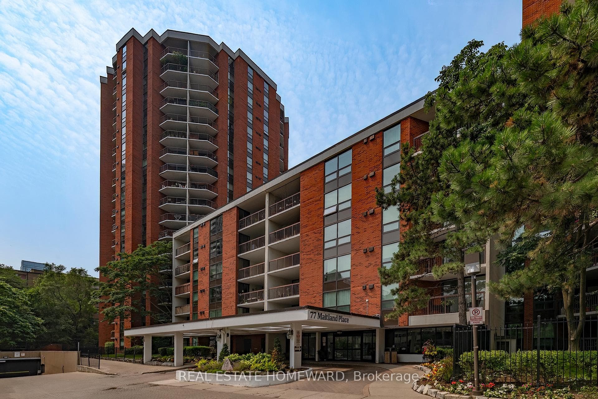 77 Maitland Place Unit 615 photo 1