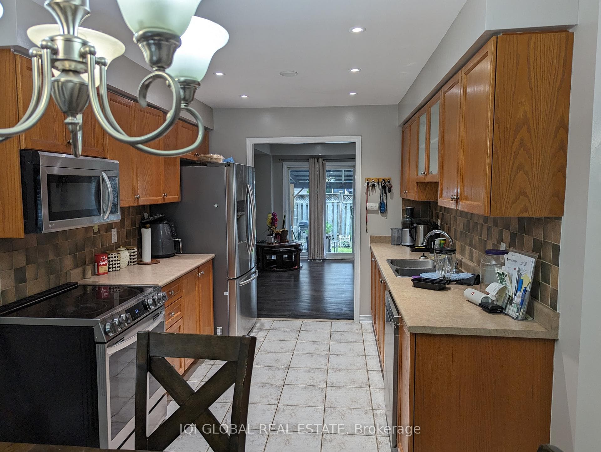 25 Irene Crescent photo 5