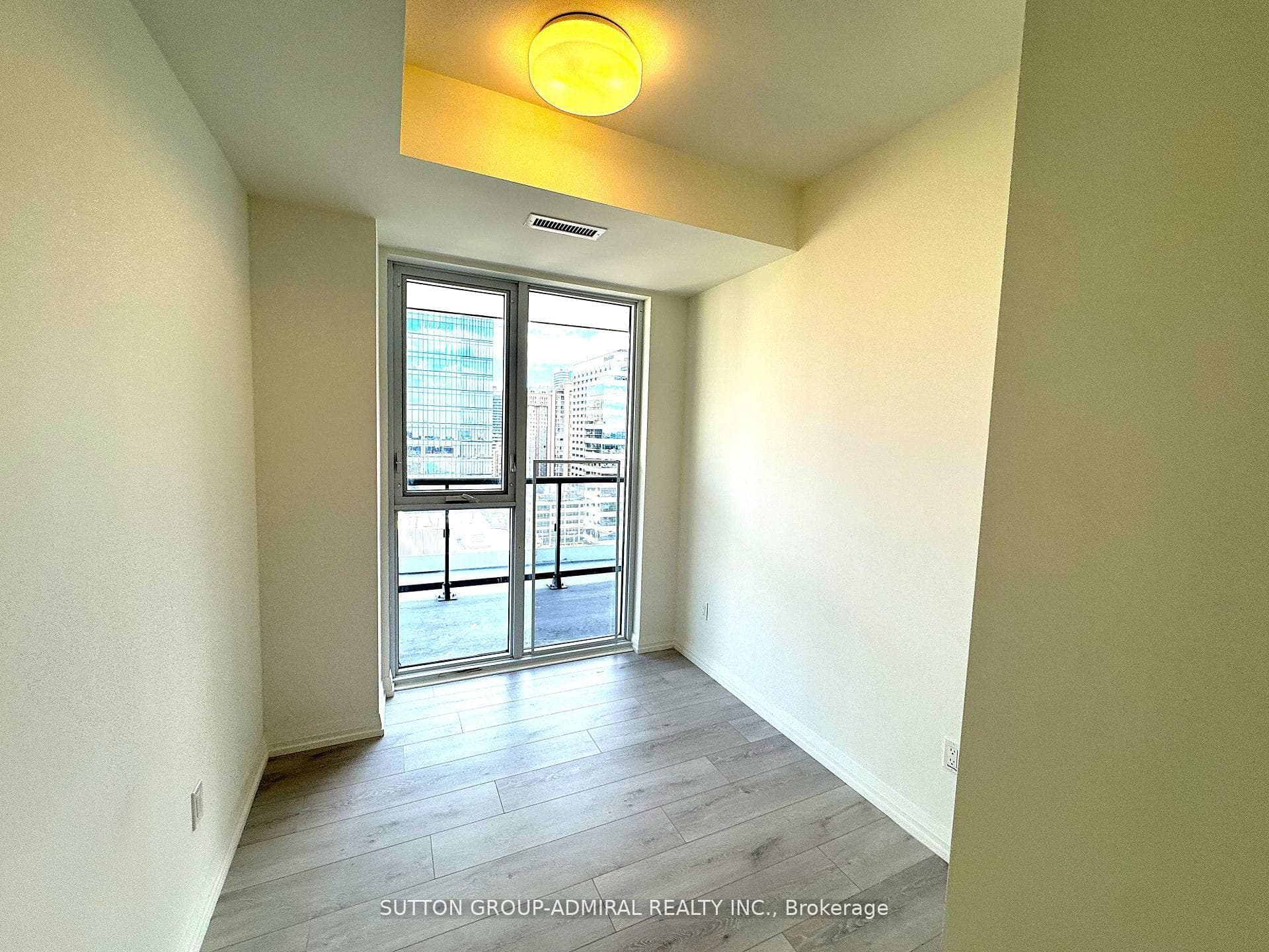 280 Dundas Street Unit 1505 photo 12