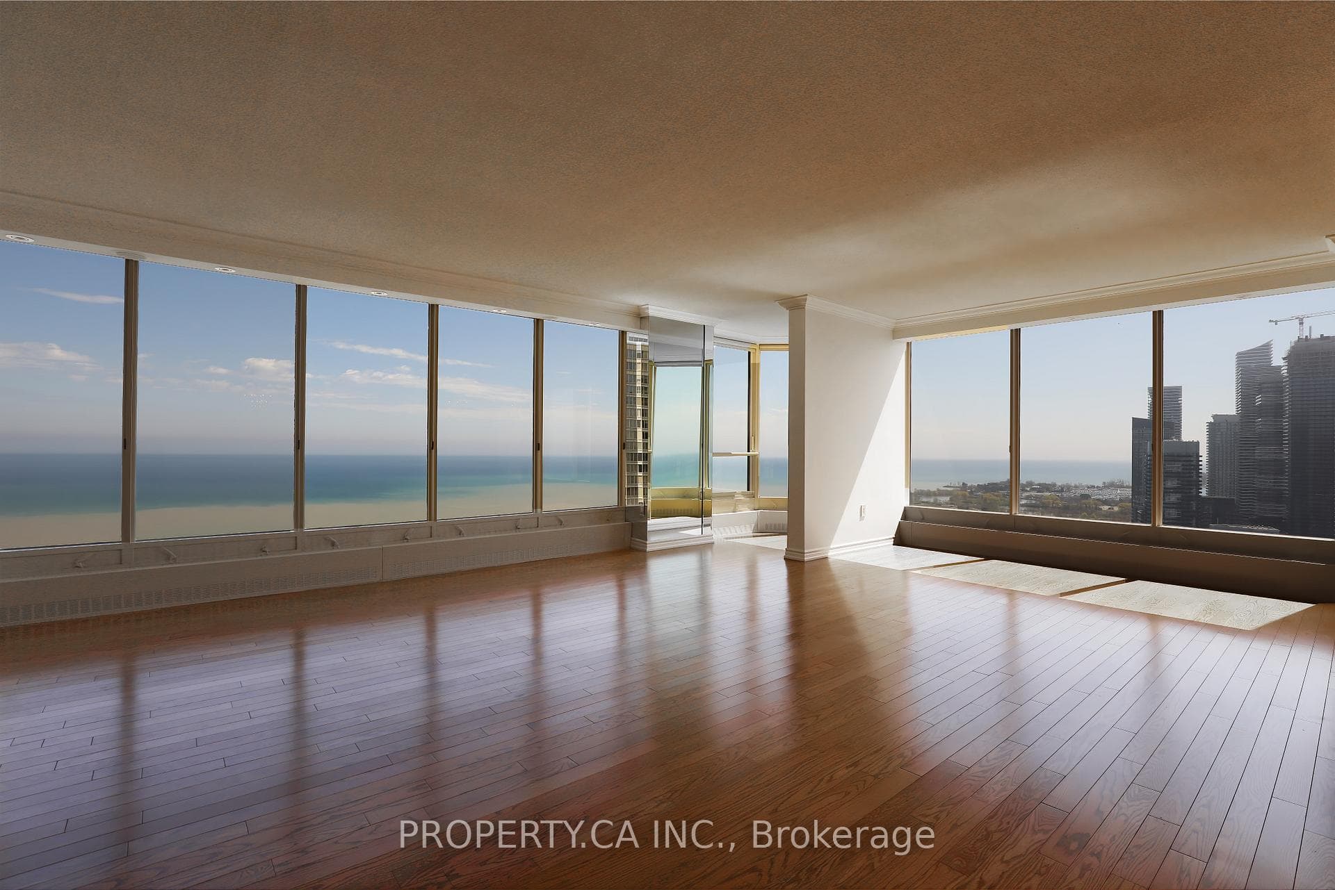 2045 Lake Shore Boulevard Unit 3701 photo 16