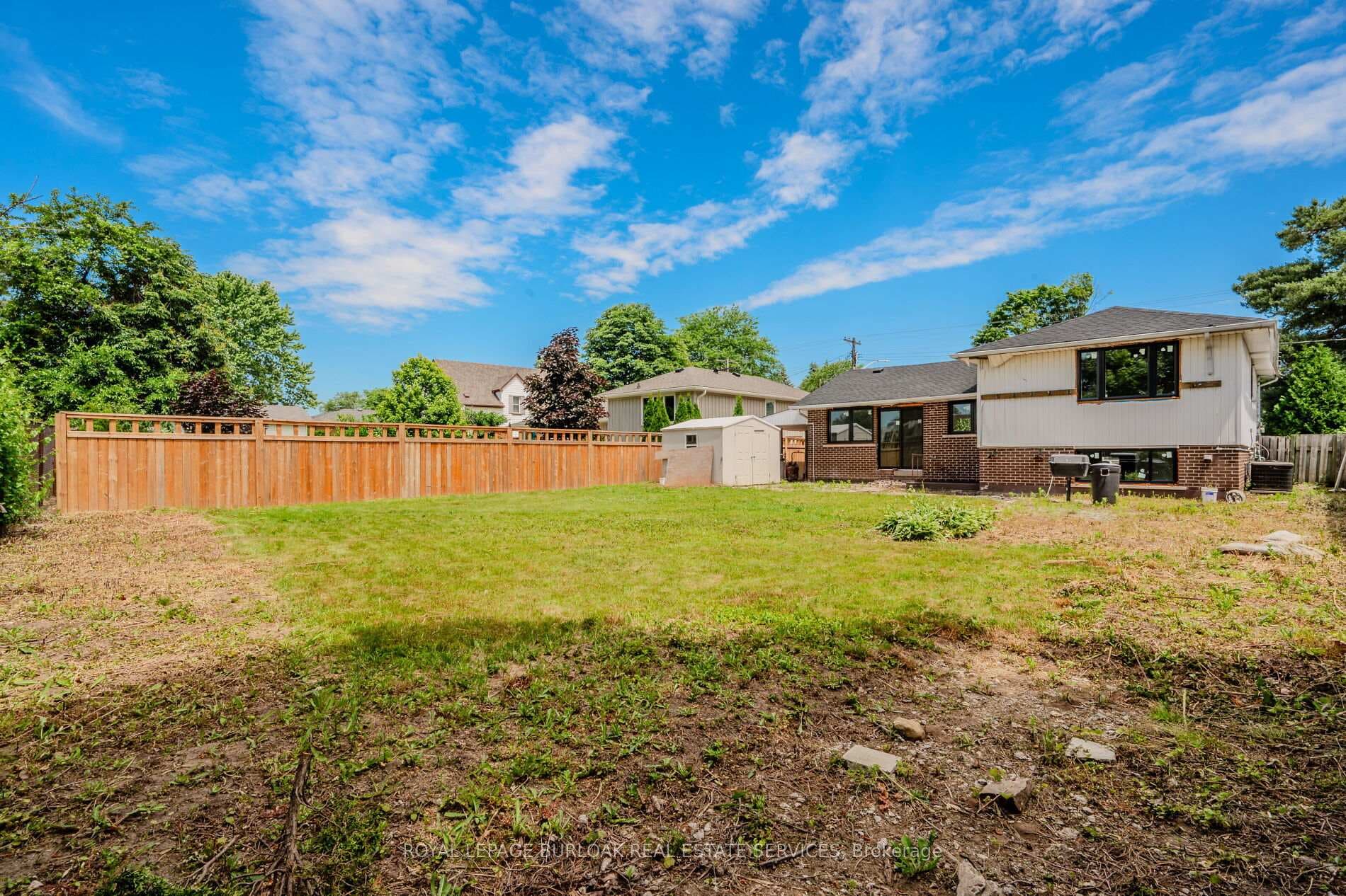 640 Dynes Road photo 37