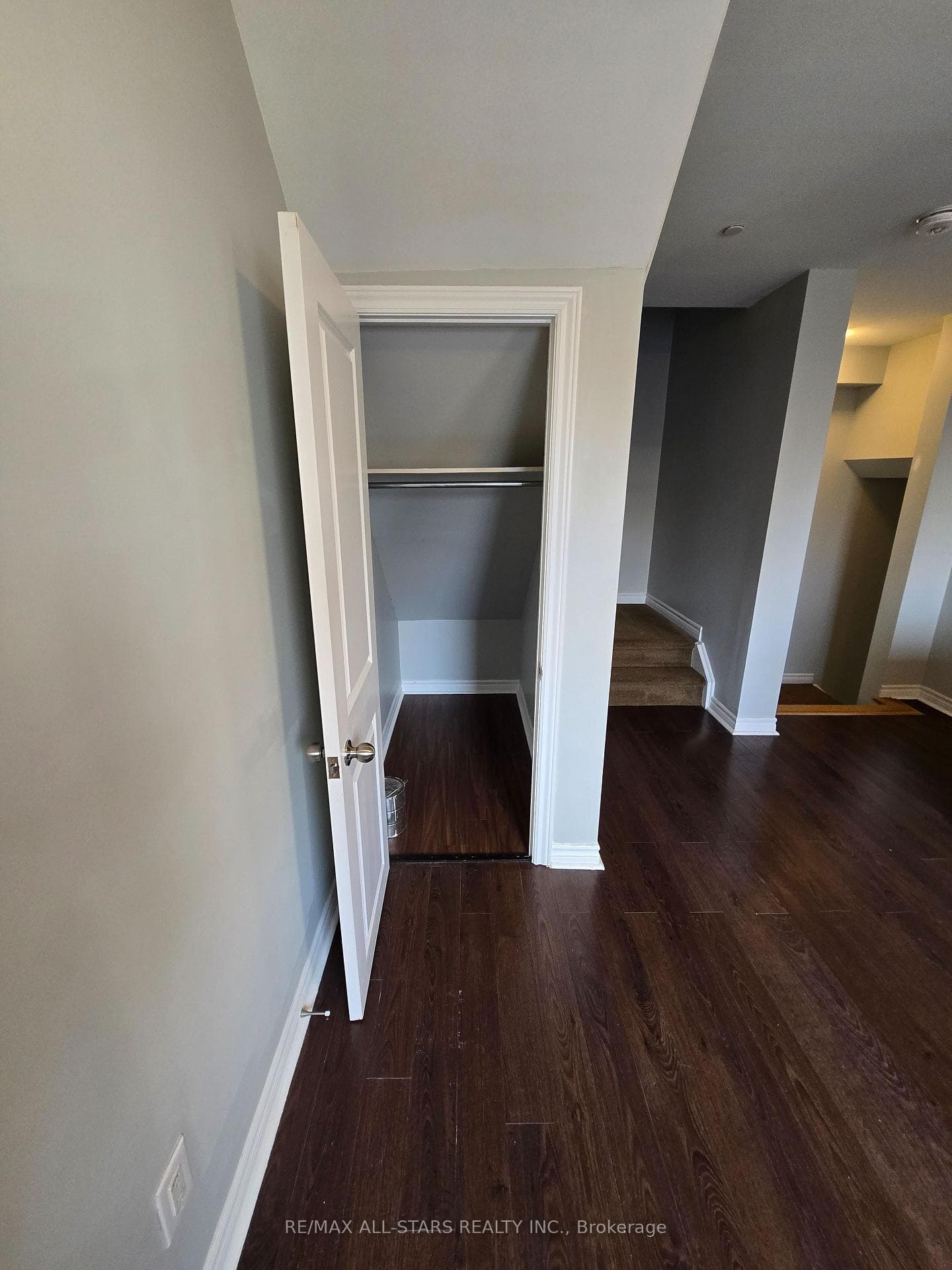 109 Rushbrooke Avenue Unit 2 photo 5