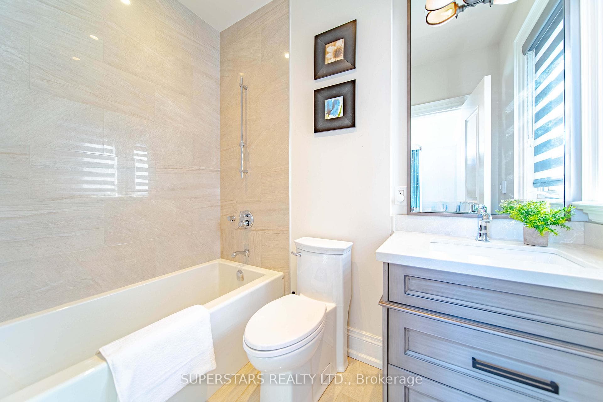 42 Puccini Drive photo 29