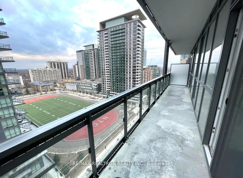 39 Roehampton Avenue Unit 1208 photo 19