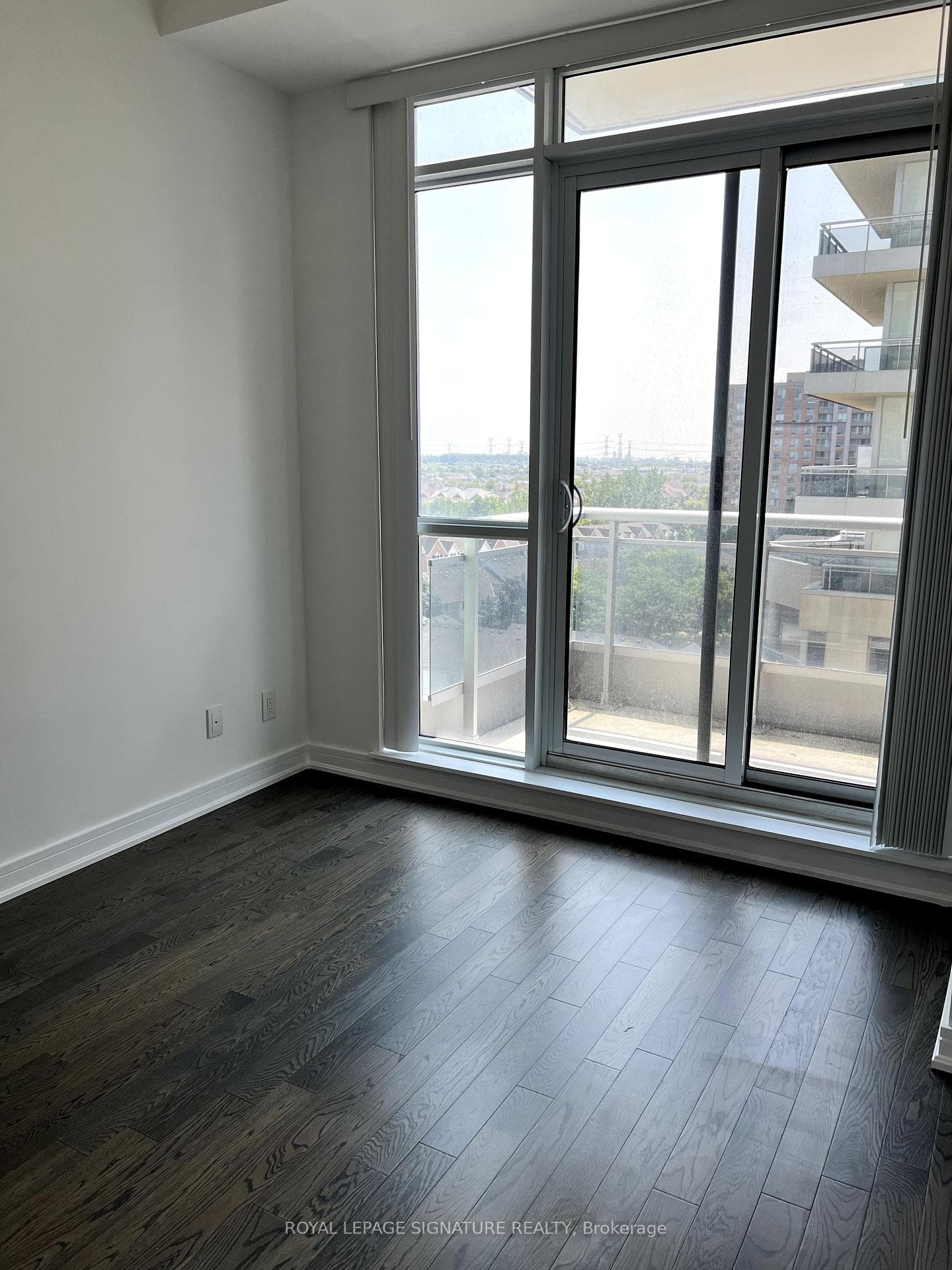 9205 Yonge Street Unit 808 photo 15