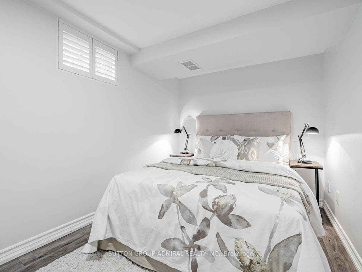 103 Armour Boulevard photo 35