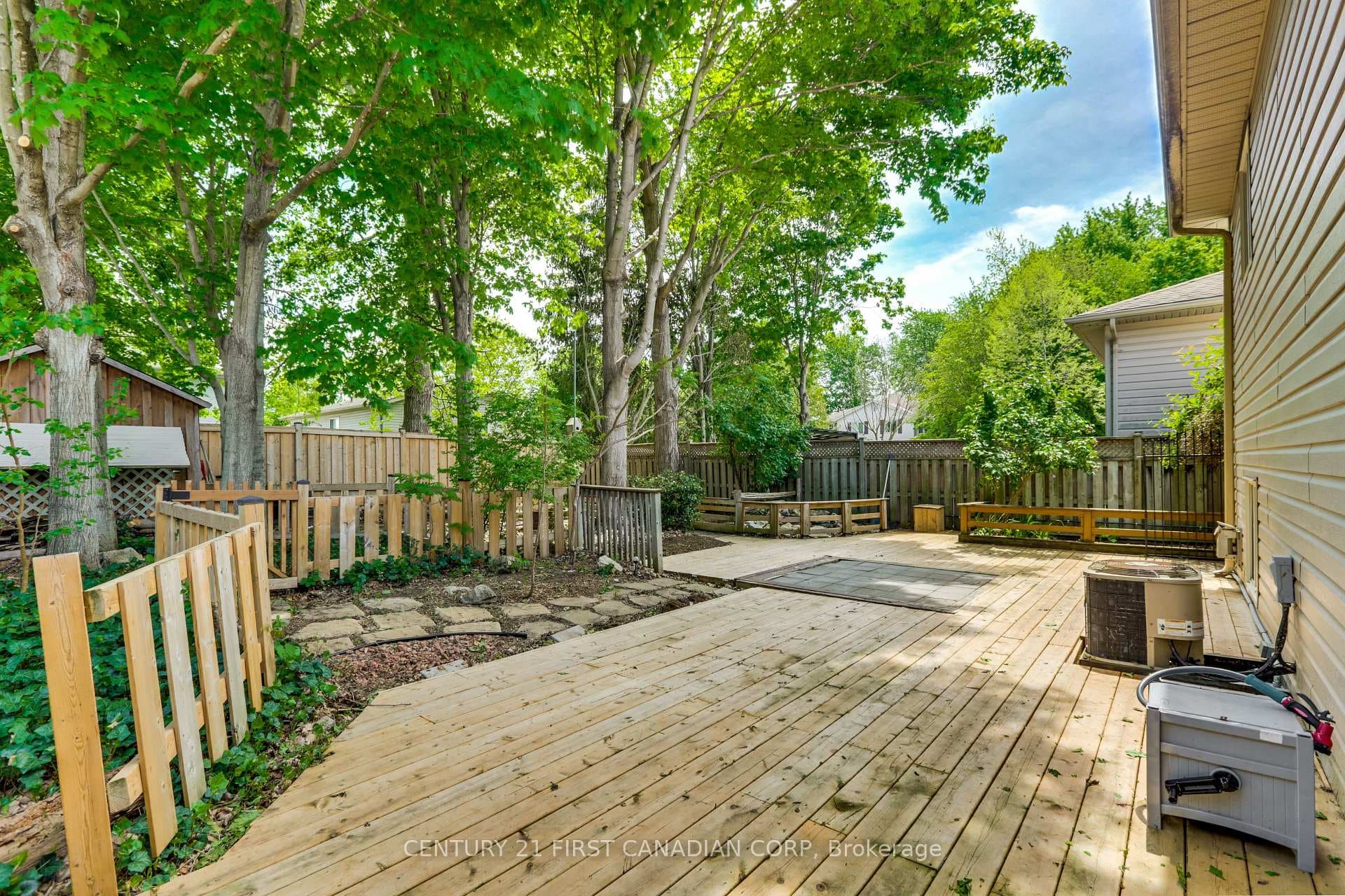 604 Talltree Crescent photo 45