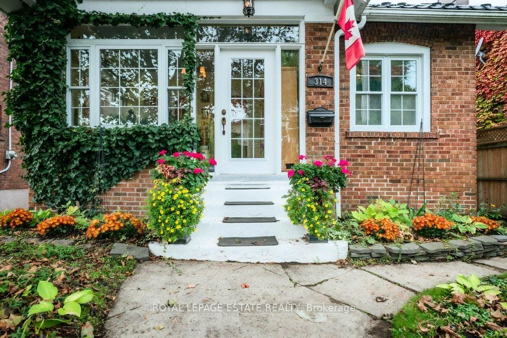 314 Scarborough Road photo 45