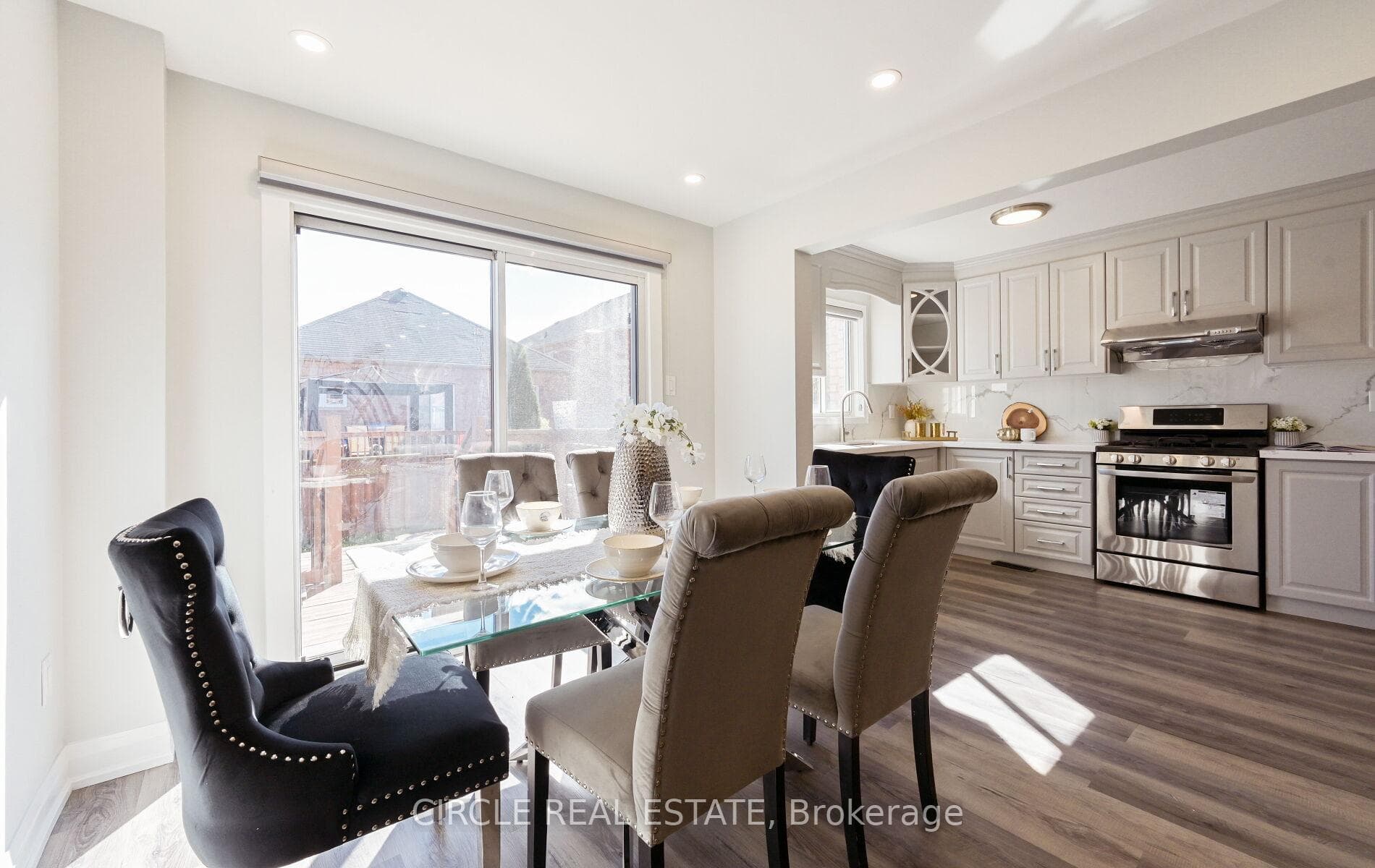 32 Torada Court photo 8