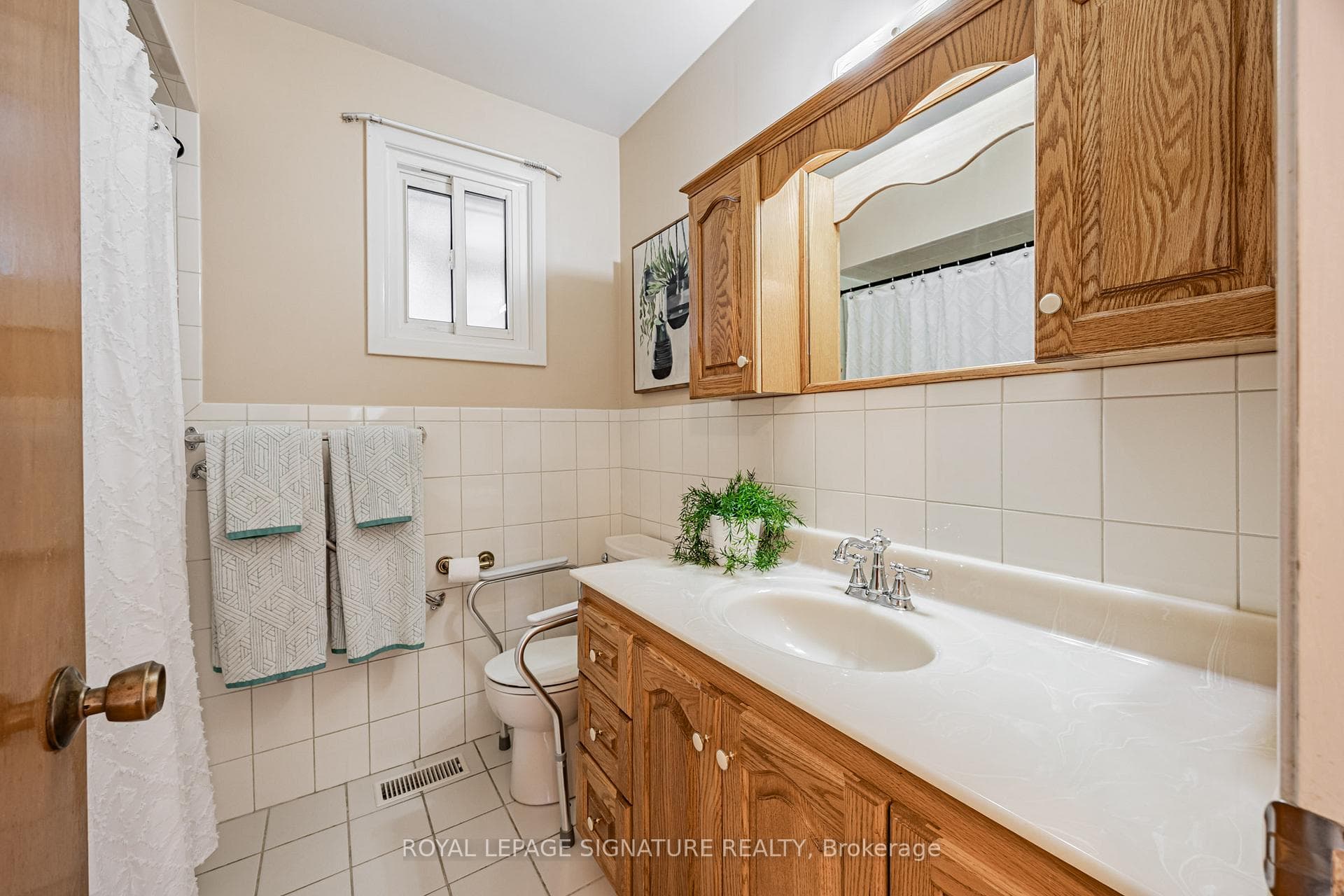 28 Sedgemount Drive photo 23