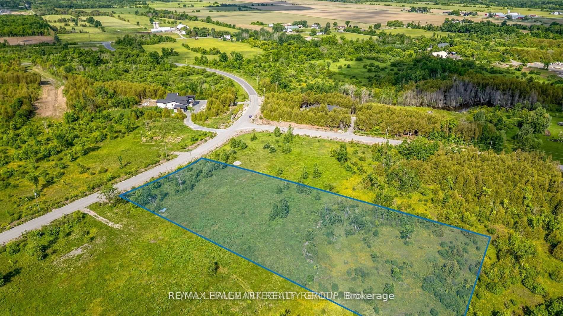 7891 IVESON Drive photo 2