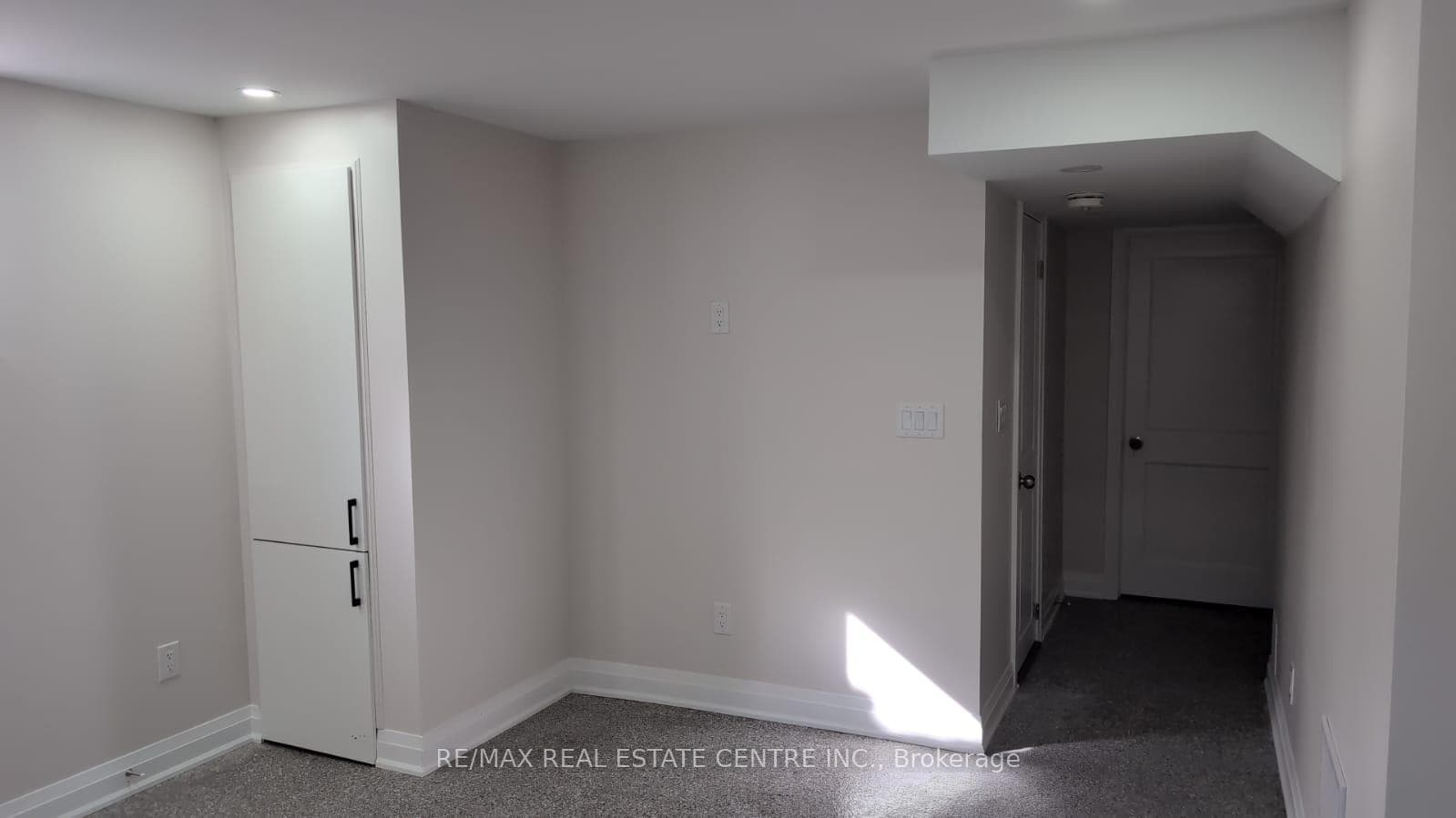 866 Mcnair Circle Unit Basement photo 6