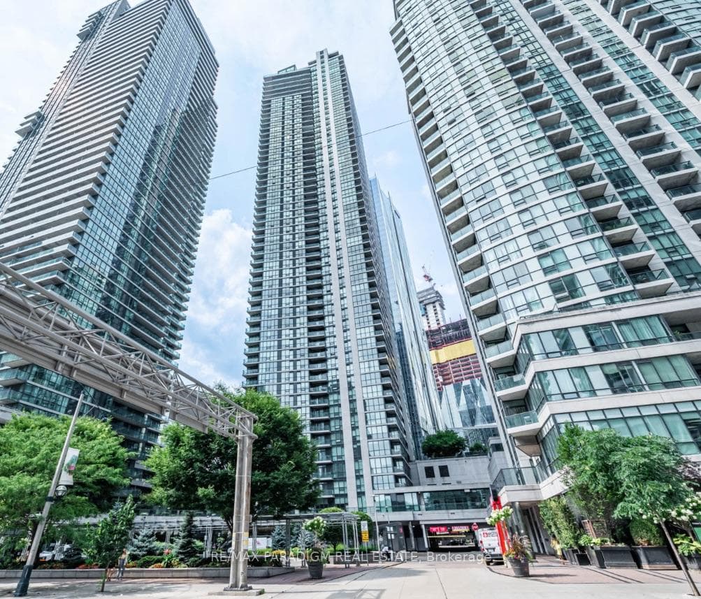 16 Harbour Street Unit 3603 photo 1