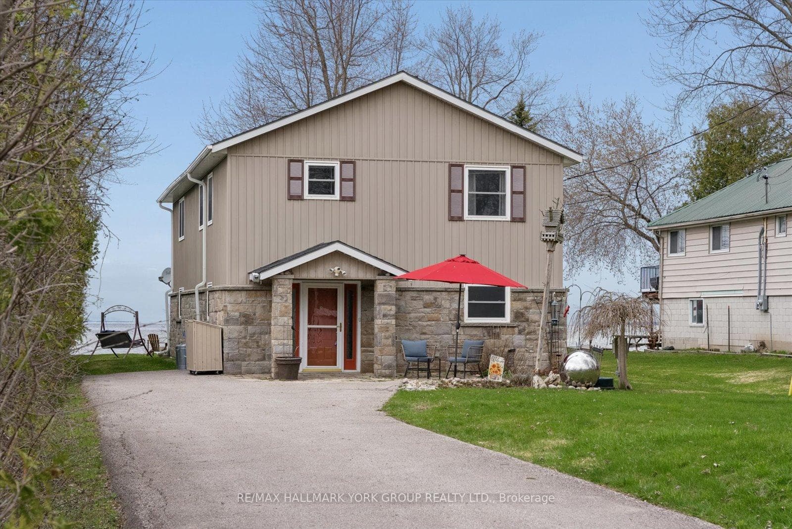 168 Irving Drive photo 1