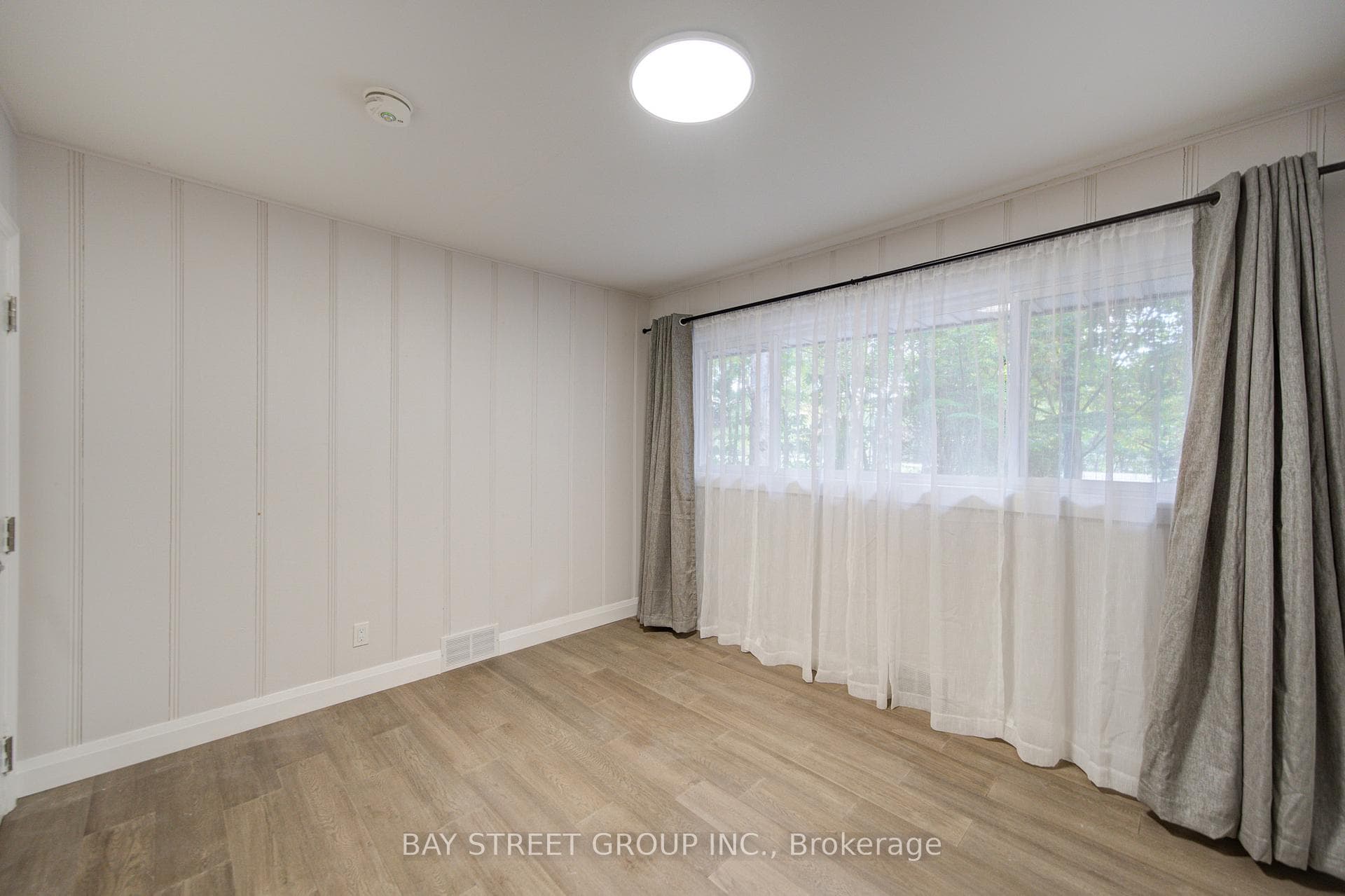 14874 Niagara River Parkway photo 36