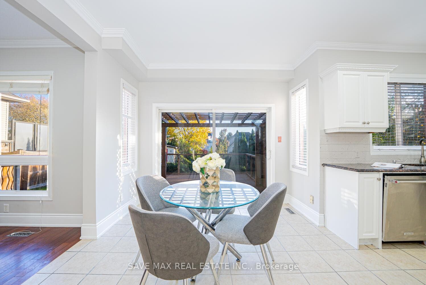 35 Woodcrest Court photo 14
