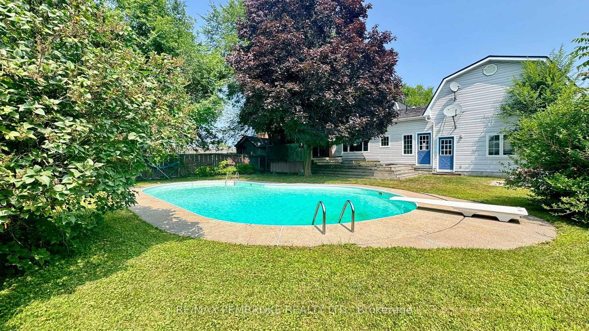 590 Boundary Road photo 44