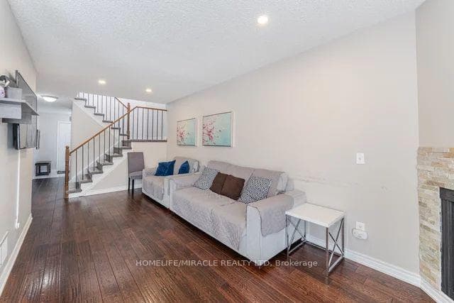 9 Hetherington Place photo 6