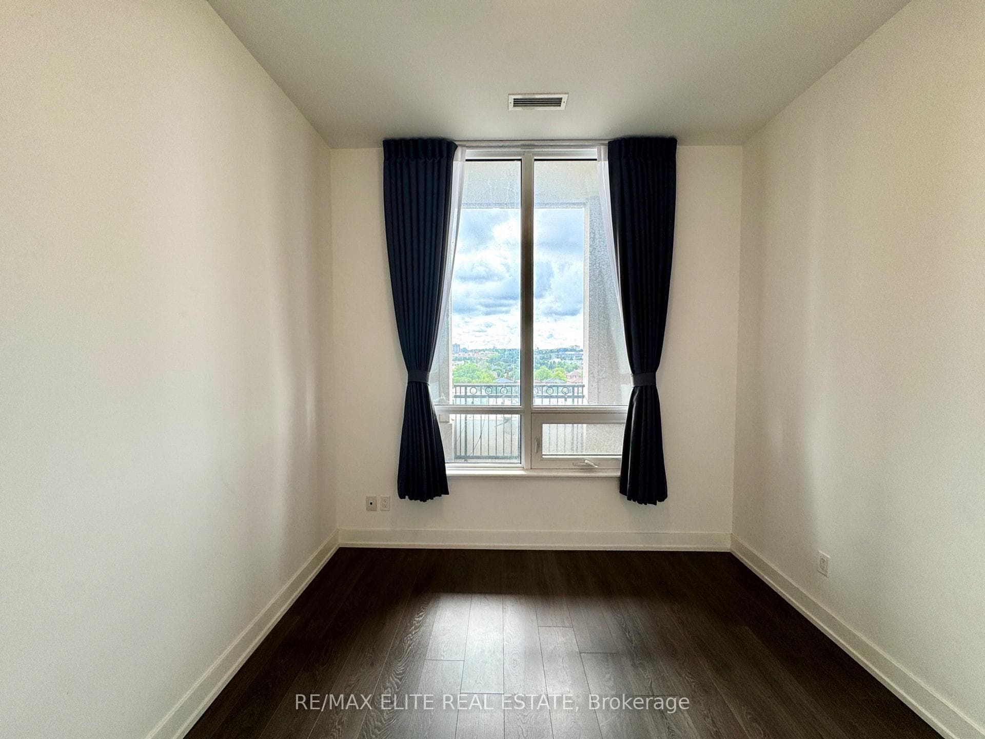 268 Buchanan Drive Unit 915W photo 11