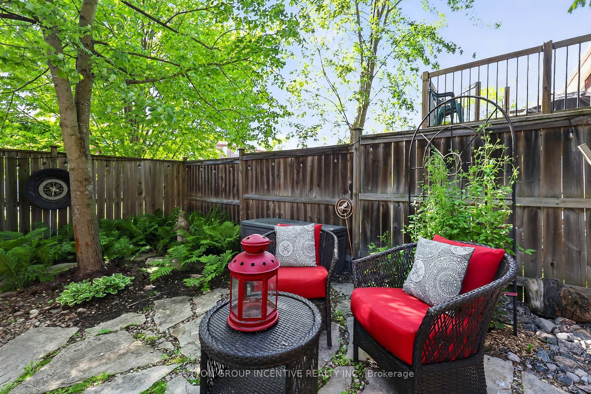 255 Pringle Drive photo 48