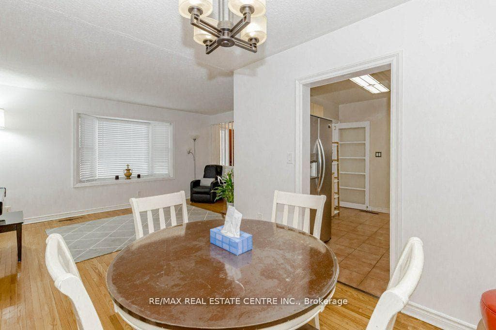 3 Avonmore Street photo 10