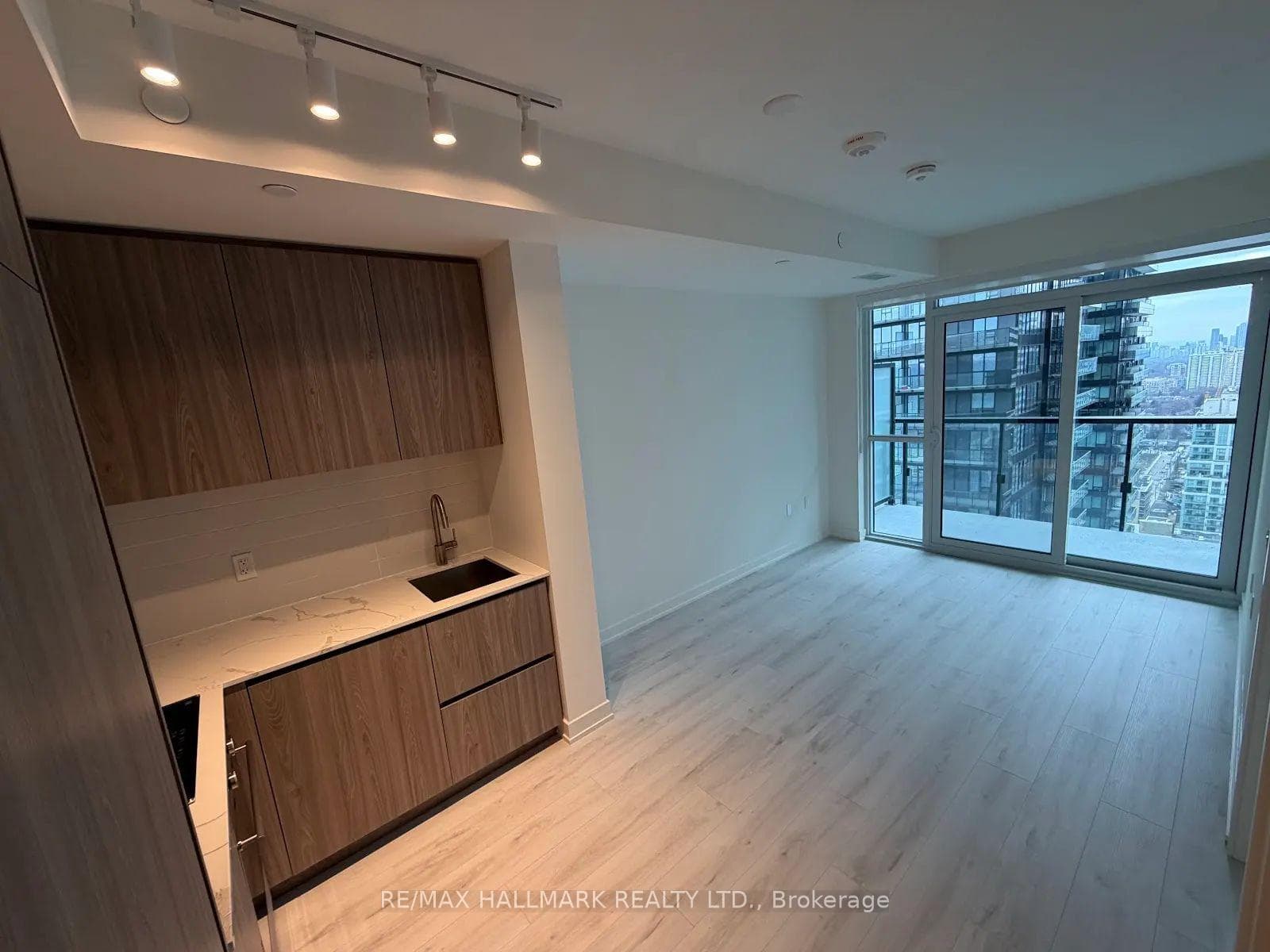 110 Broadway Avenue Unit 3101 photo 5