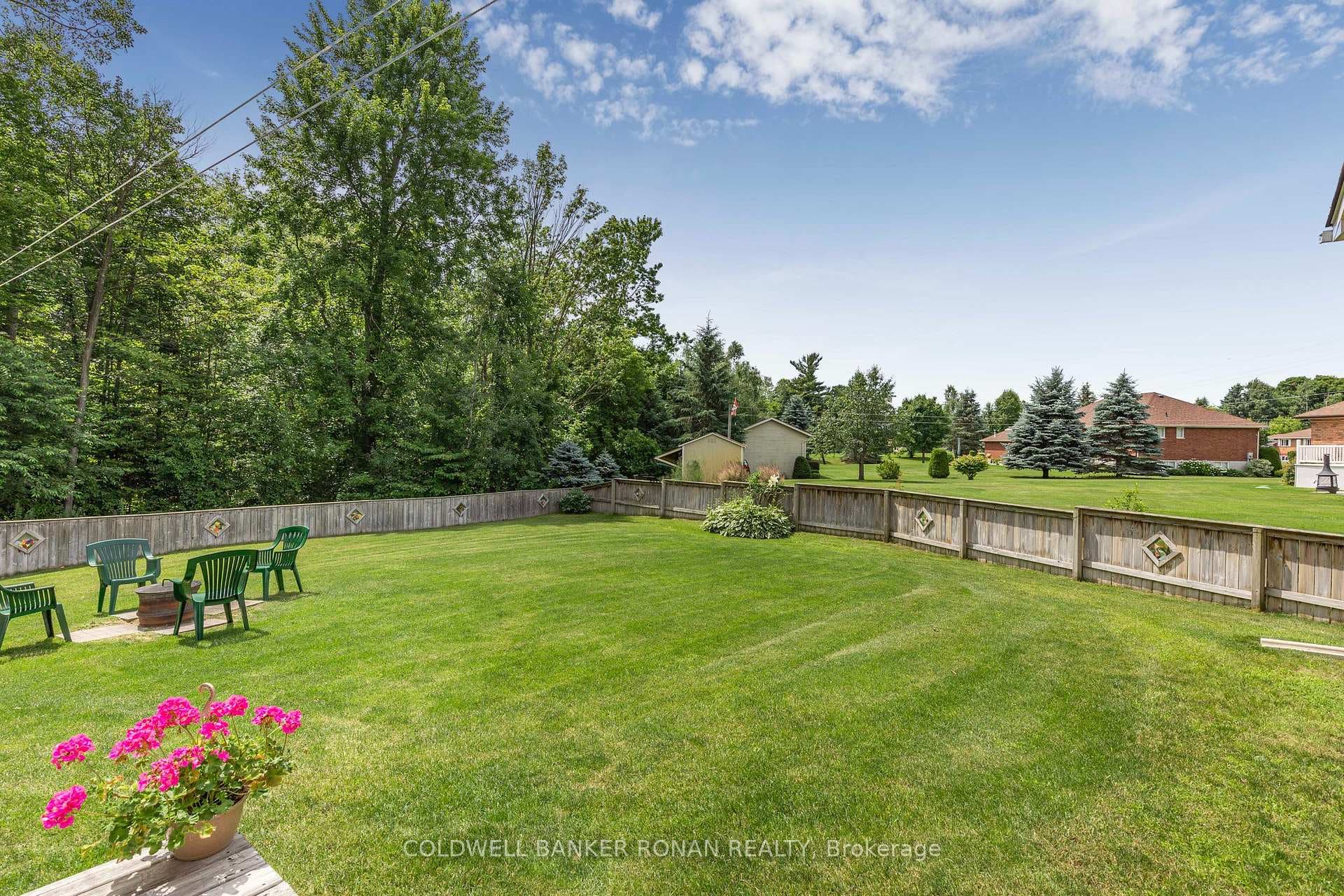 48 E Moore Avenue photo 34