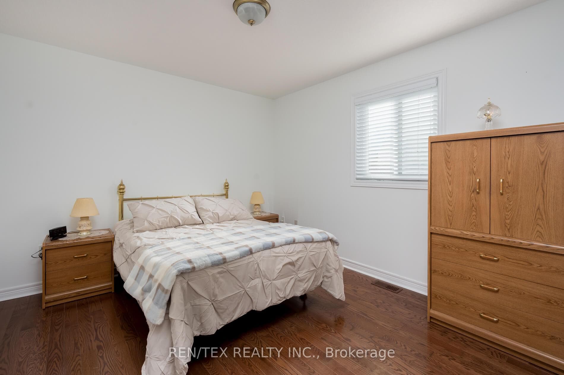 105 Eastbrook Way photo 11