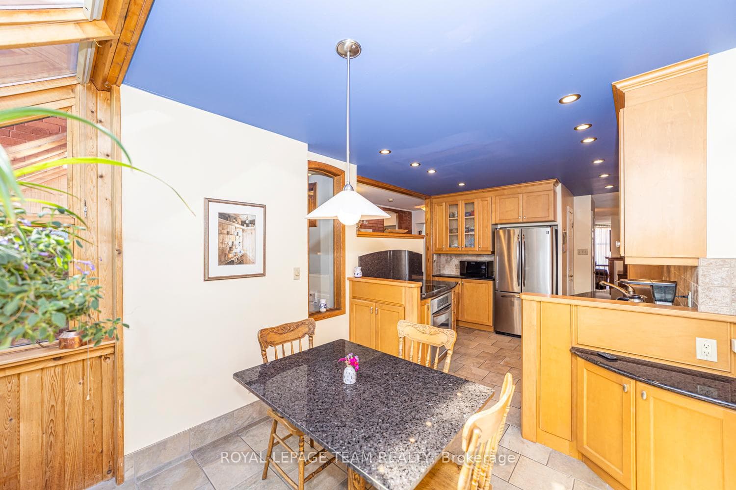 595 Besserer Street Unit B photo 5