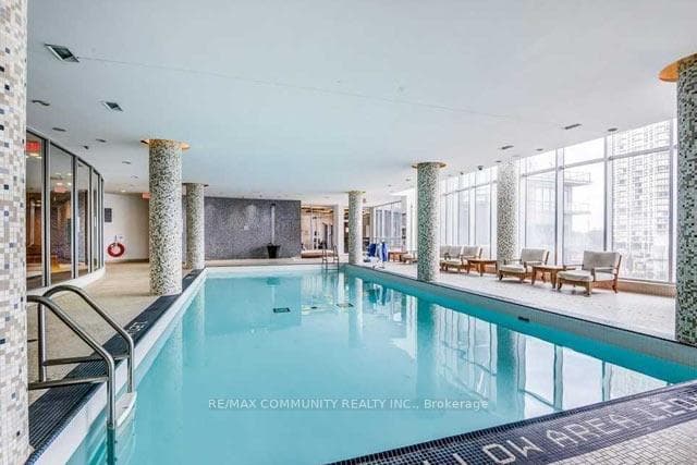 2240 Lakeshore Boulevard Unit 1501 photo 20