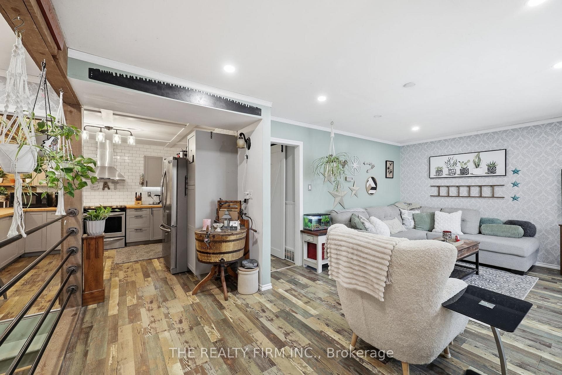 70 Talavera Crescent photo 8