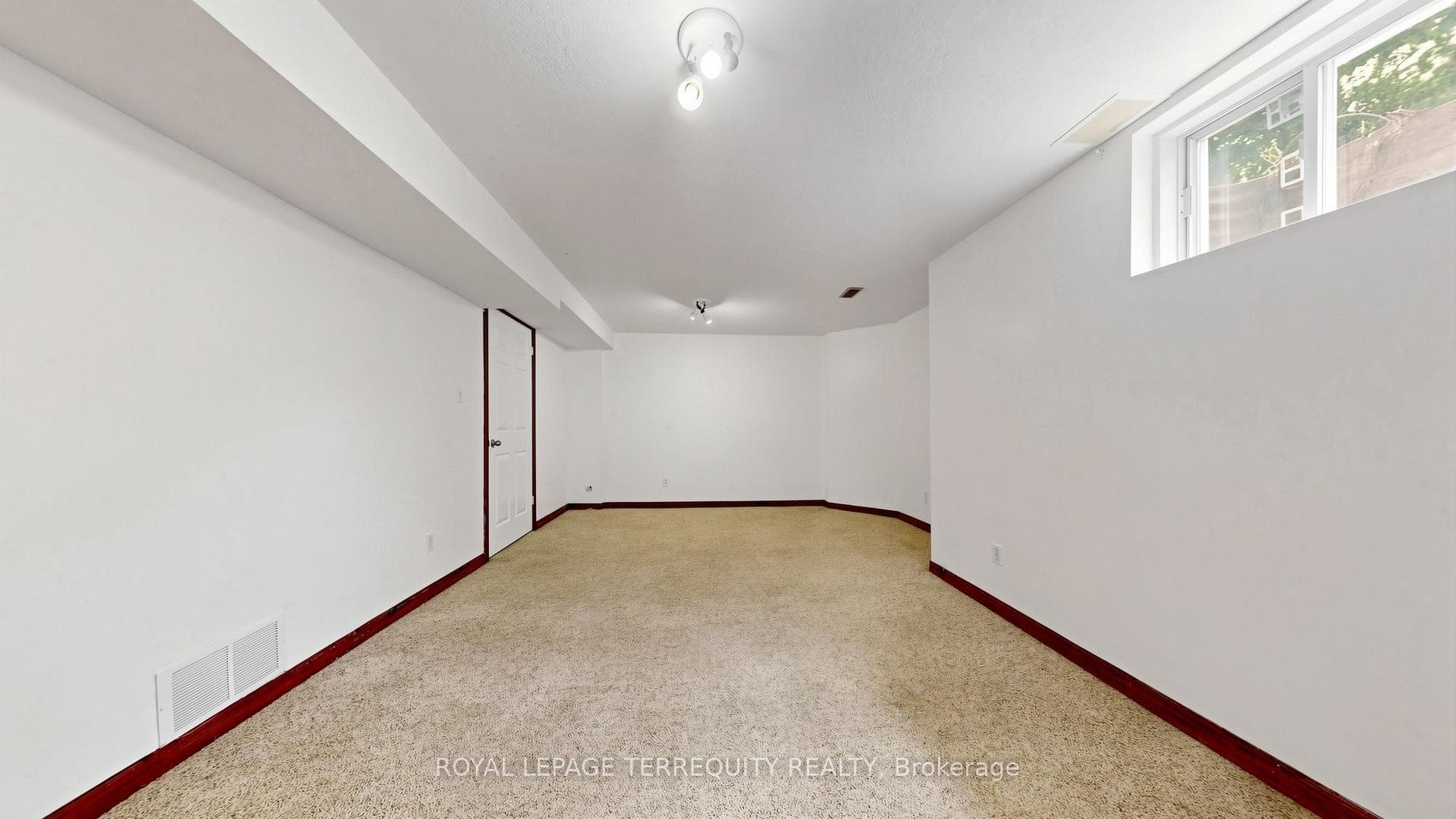 700 Champlain Boulevard Unit 2 photo 35