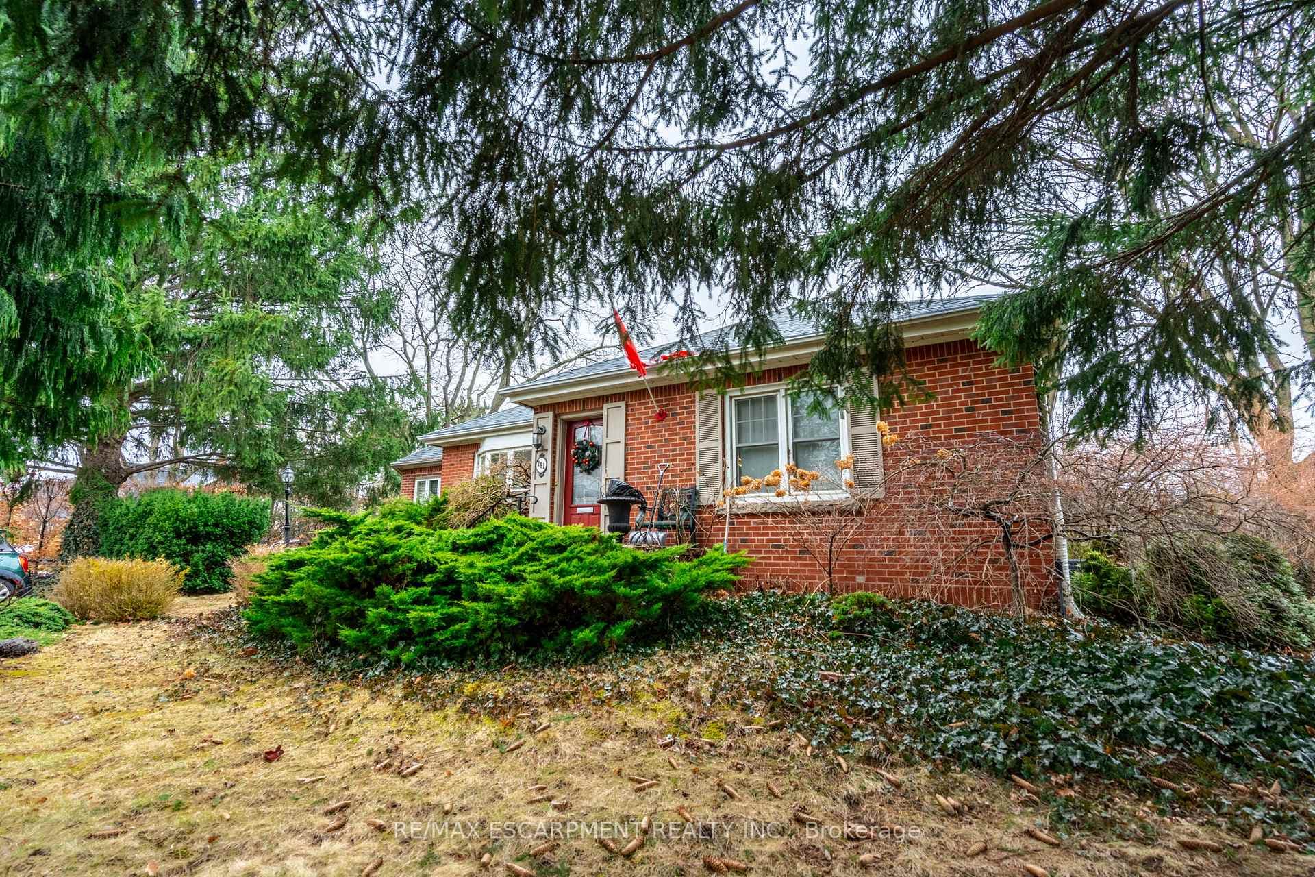 281 North Shore Boulevard photo 12