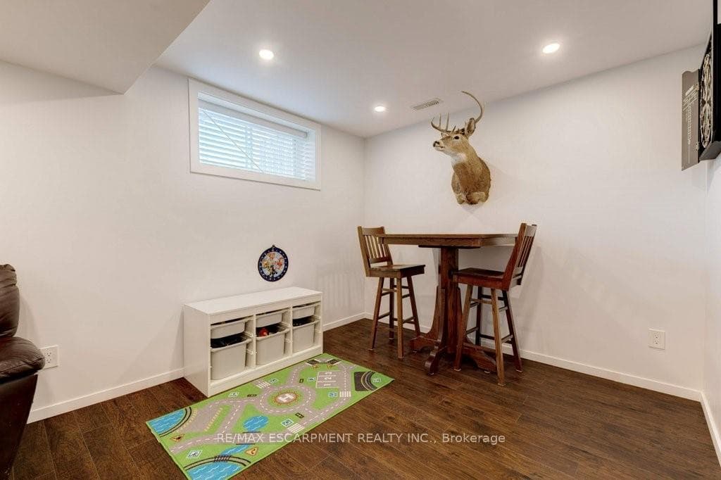 171 WESTBANK Trail photo 33