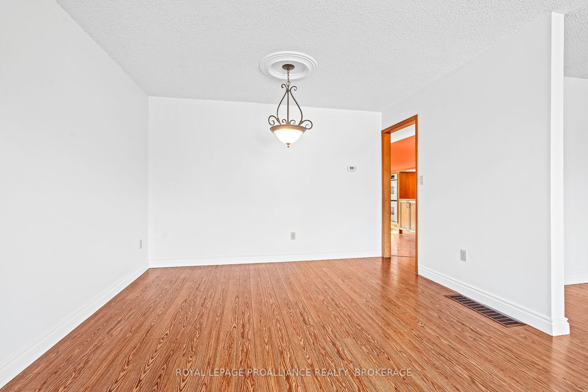 897 Lancaster Drive photo 16