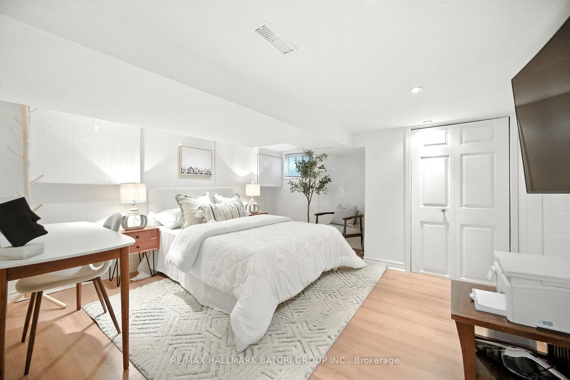 276 Roselawn Avenue photo 21