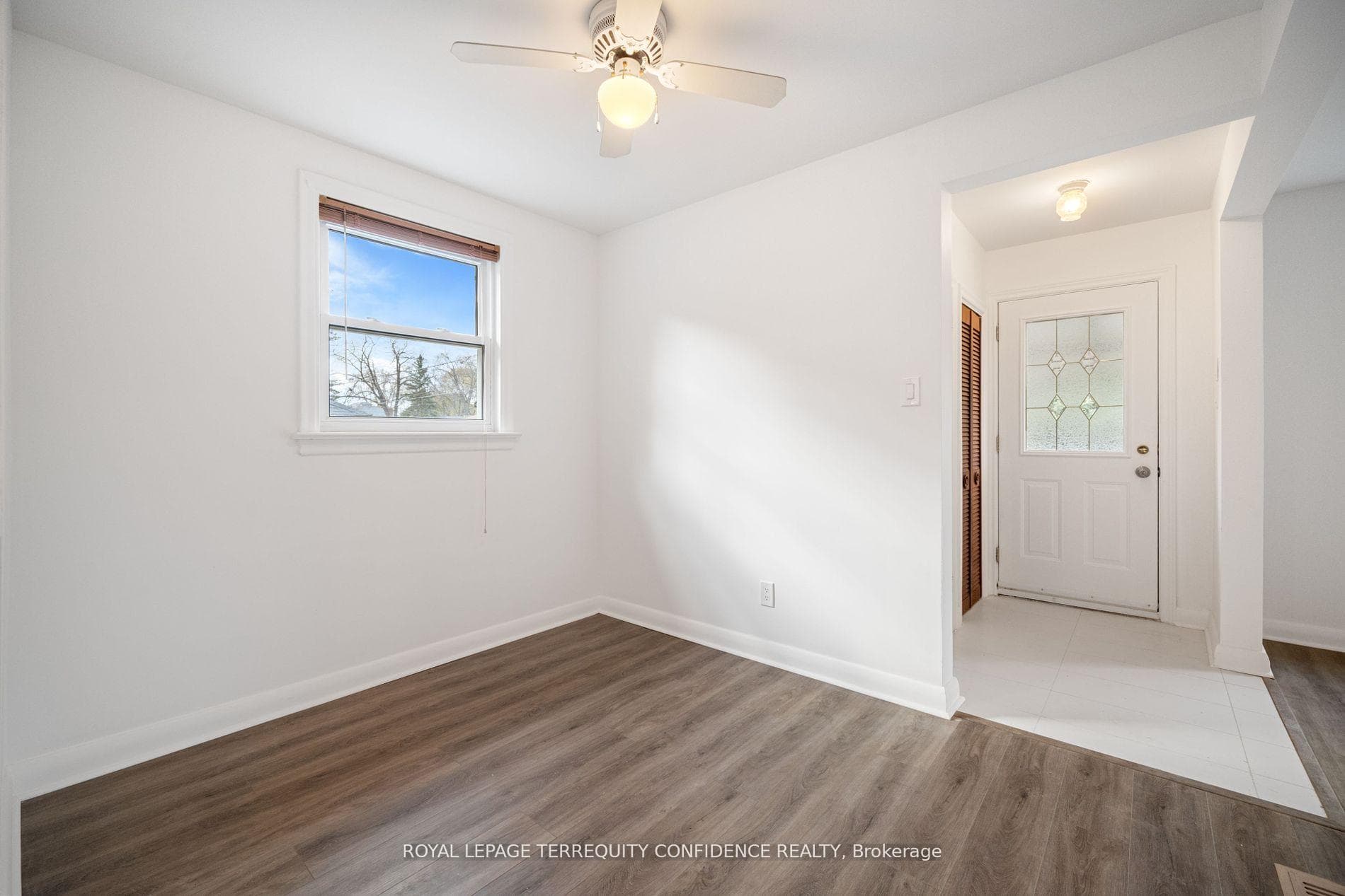 431 Hounslow Avenue photo 9
