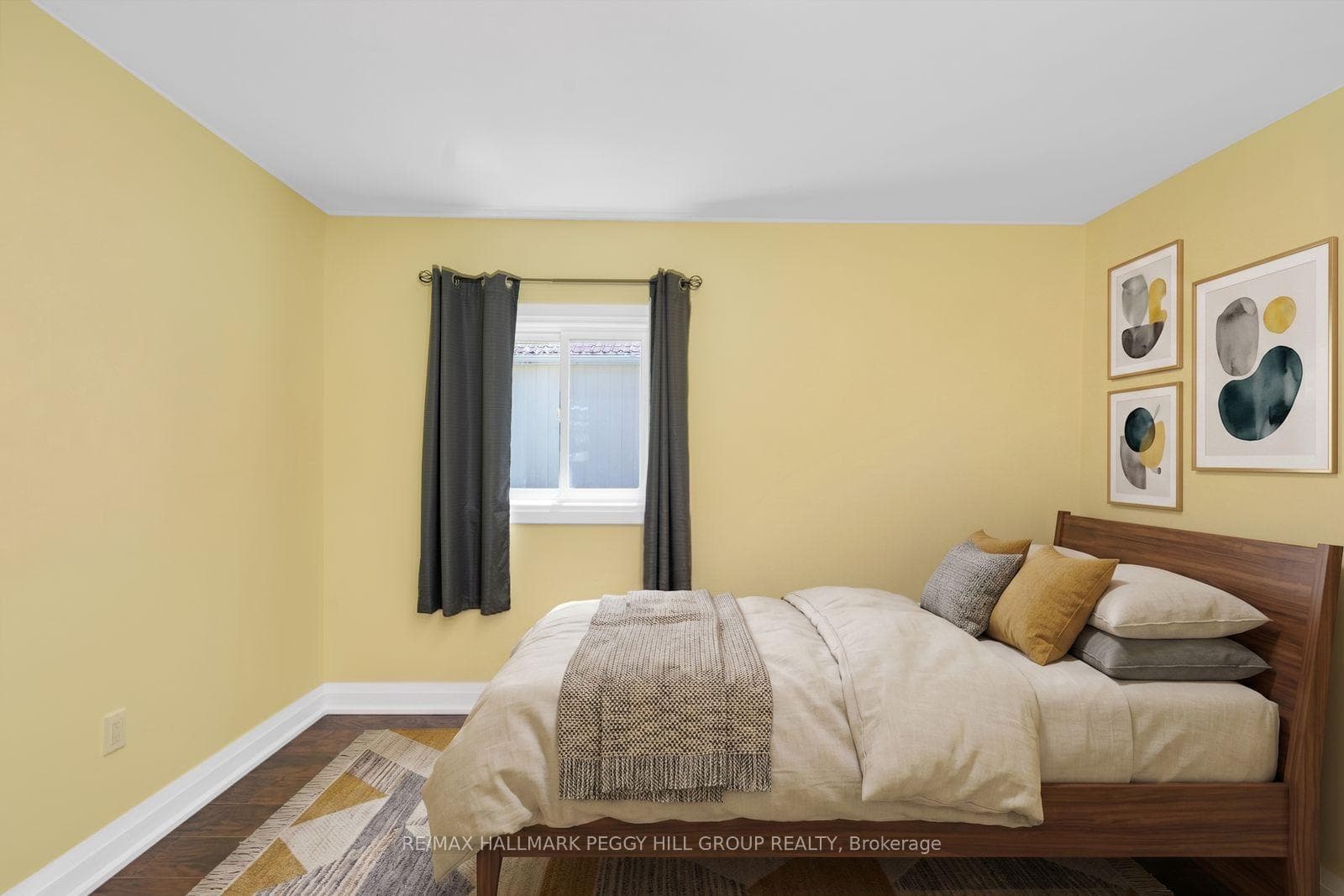 8001 Yonge Street photo 8