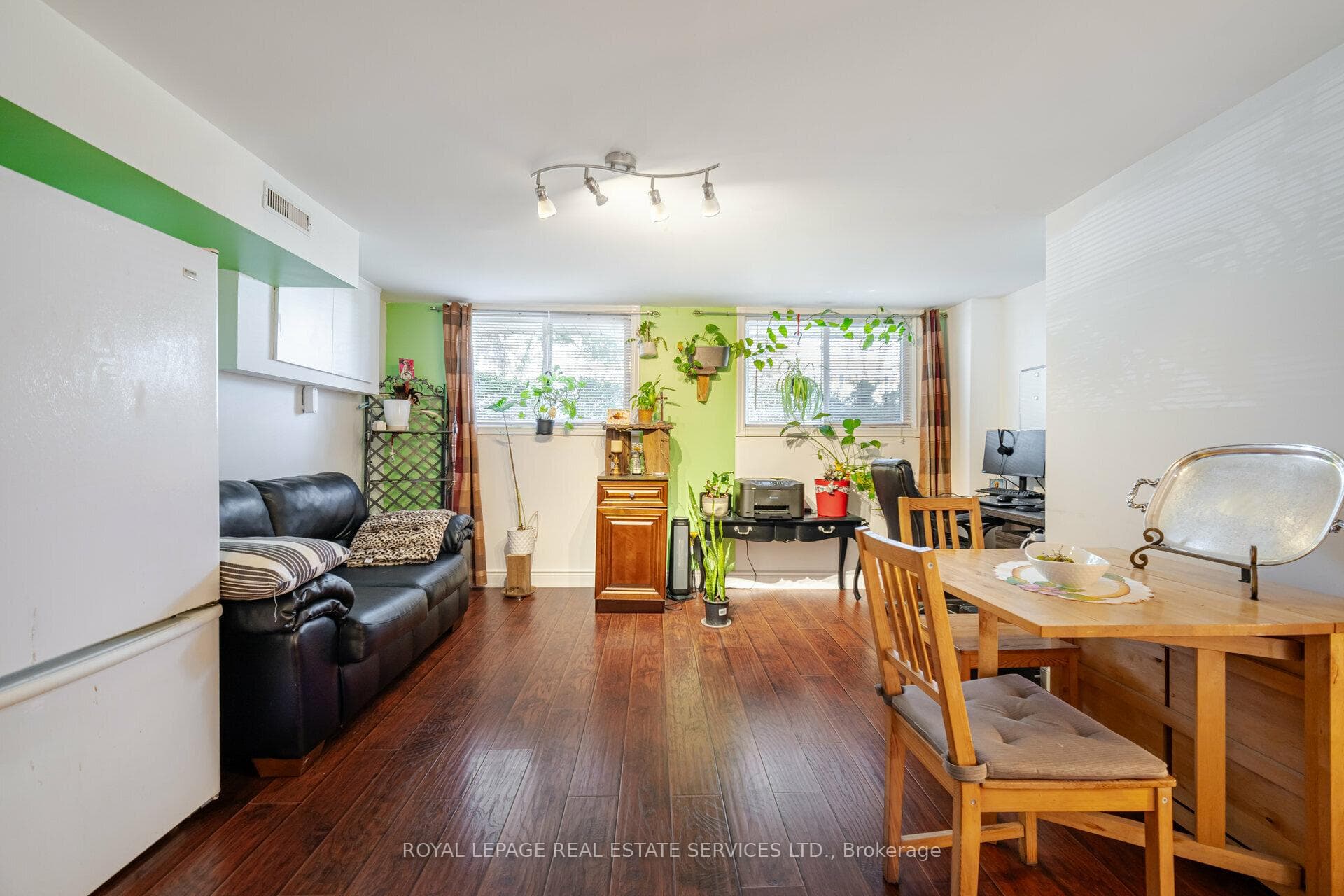 1084 Pearson Drive photo 27