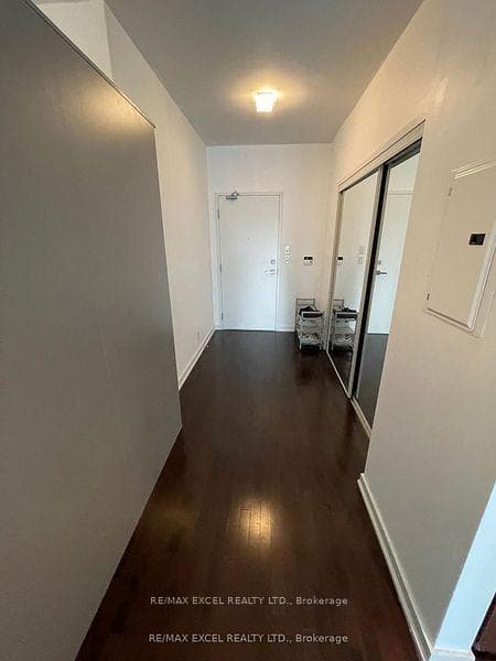 12 York Street Unit 1003 photo 2