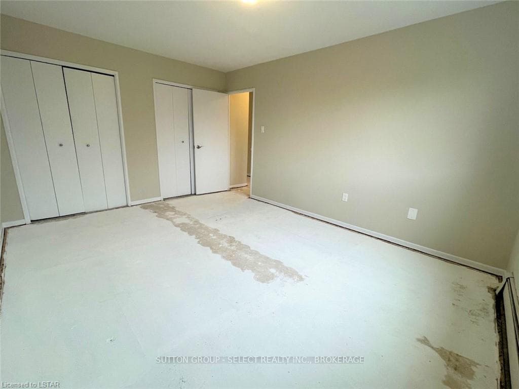 563 MORNINGTON Avenue Unit 202 photo 15