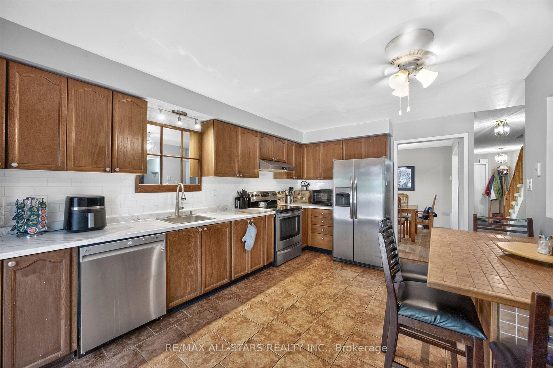 68 Patterson Crescent photo 11