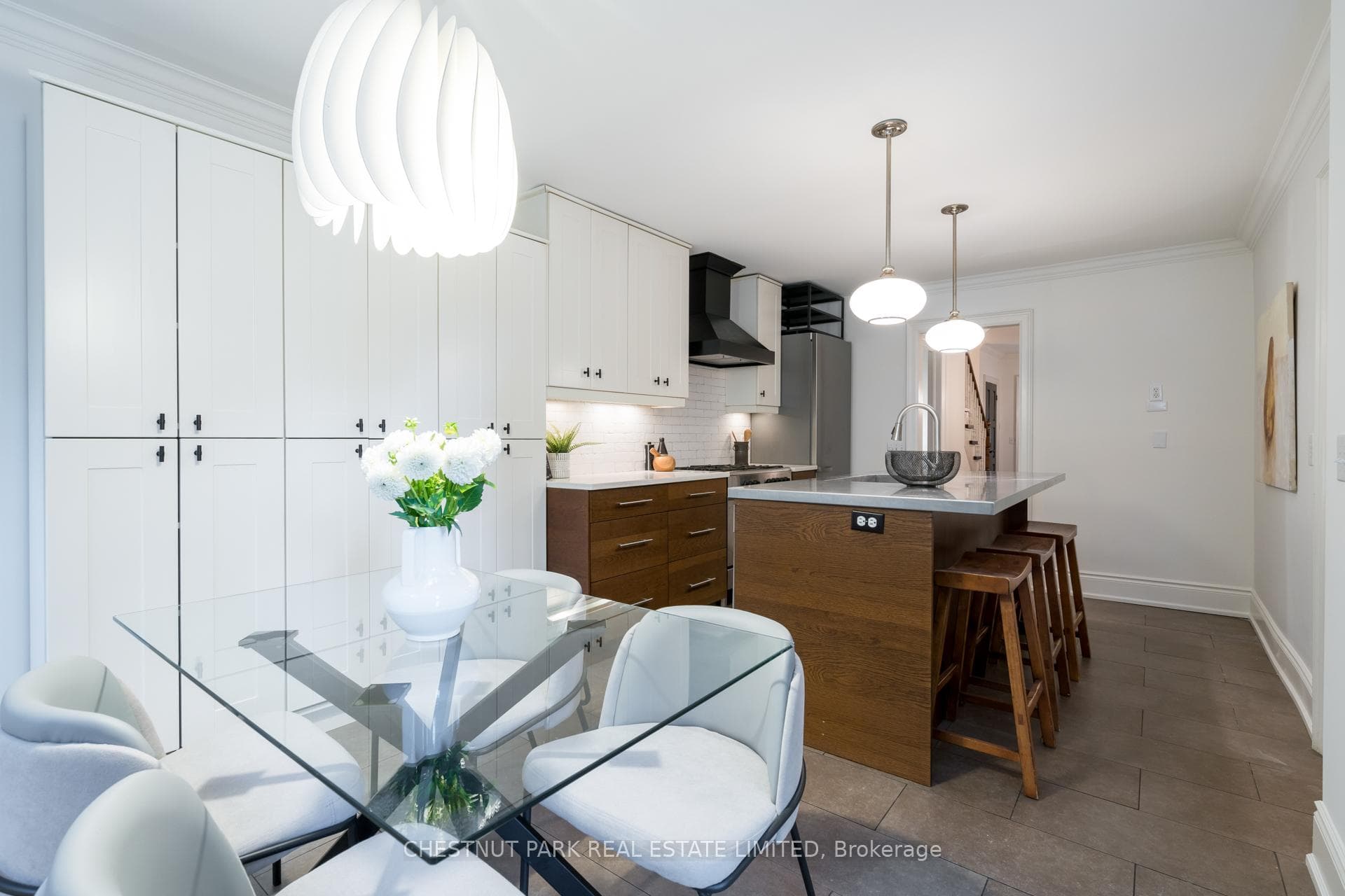12 Oaklands Avenue photo 12