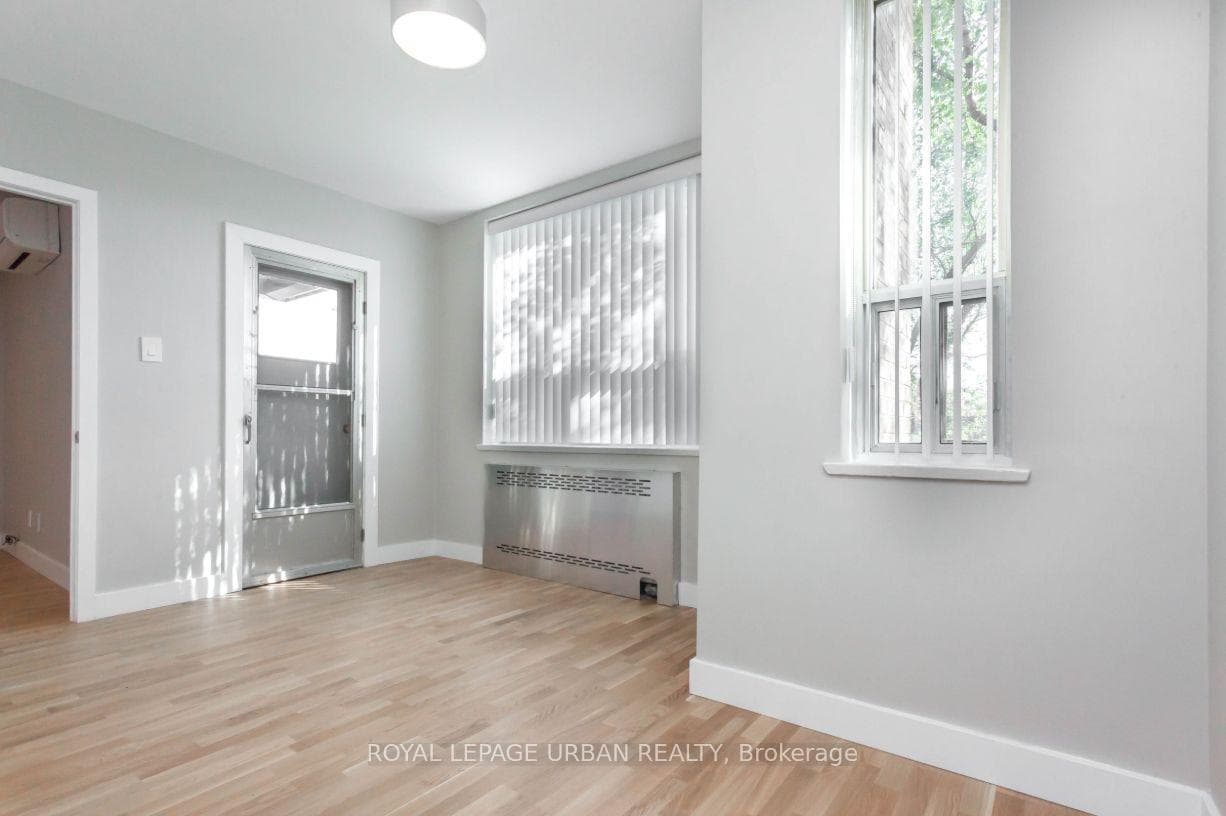 2400 Bathurst Street Unit 401 photo 4