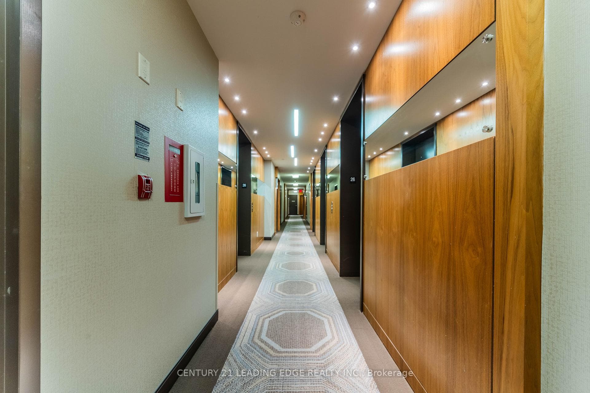 36 Park Lawn Road Unit 2608 photo 3